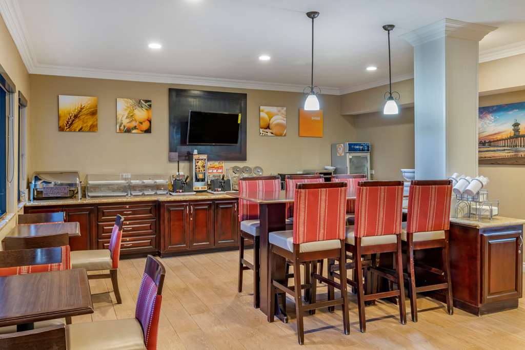 Comfort Inn & Suites Huntington Beach - photo 32