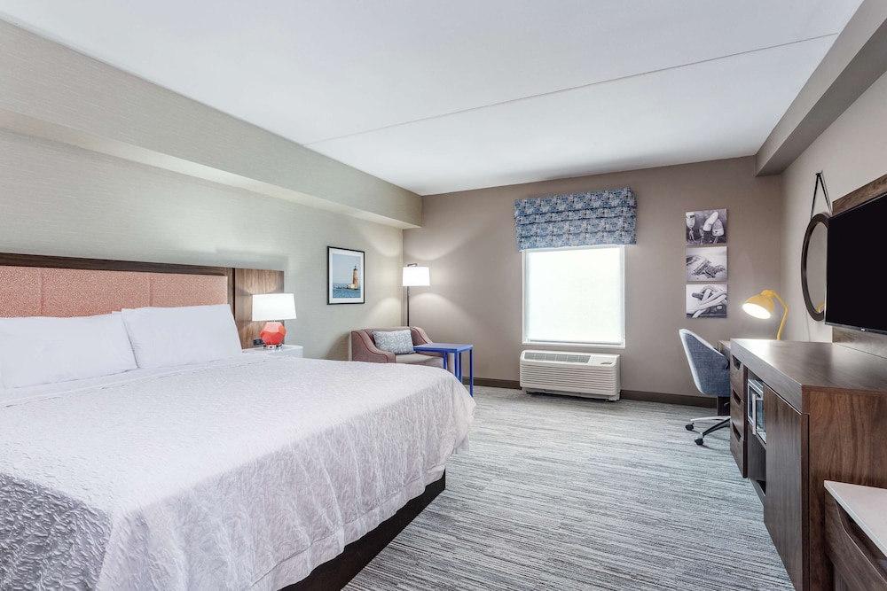 Hampton Inn & Suites Kittery Portsmouth - photo 7