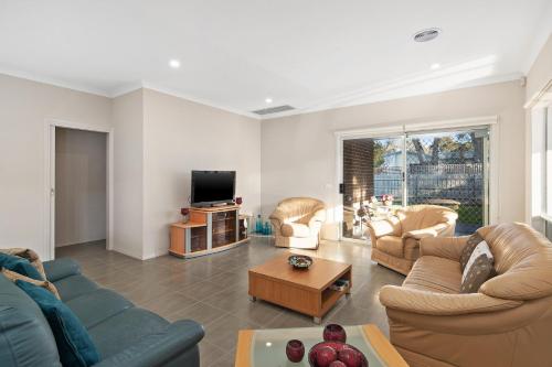 Sunset Settlement - carbon neutral hotel in Cowes