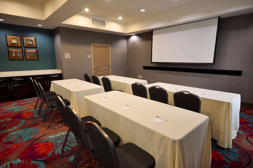 Hampton Inn & Suites Hutto Austin - photo 47