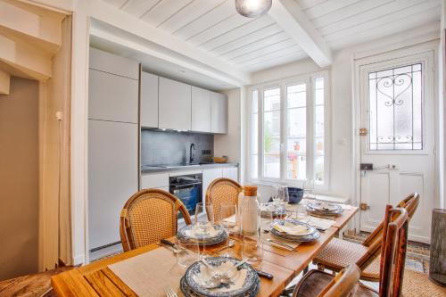 A la Favorite in Trouville-Sur-Mer, France