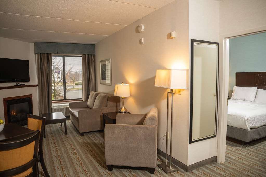 Wyndham Garden Erie - photo 6