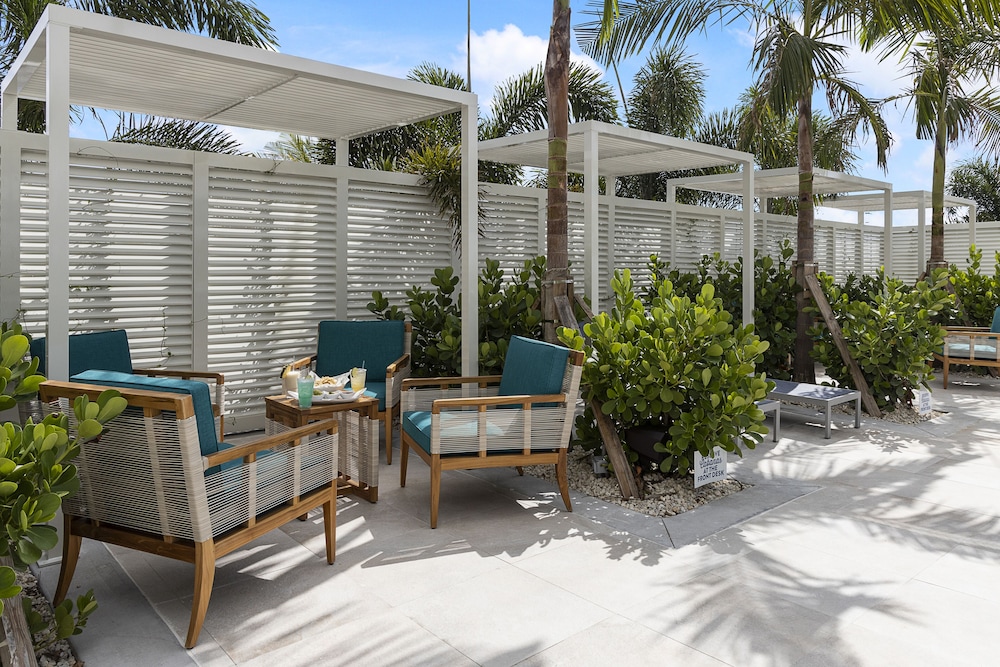 Compass Hotel by Margaritaville Anna Maria Sound - photo 22