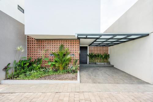Vinca Villa Bali — 4-Star Luxury Hotel in Kerobokan, Indonesia