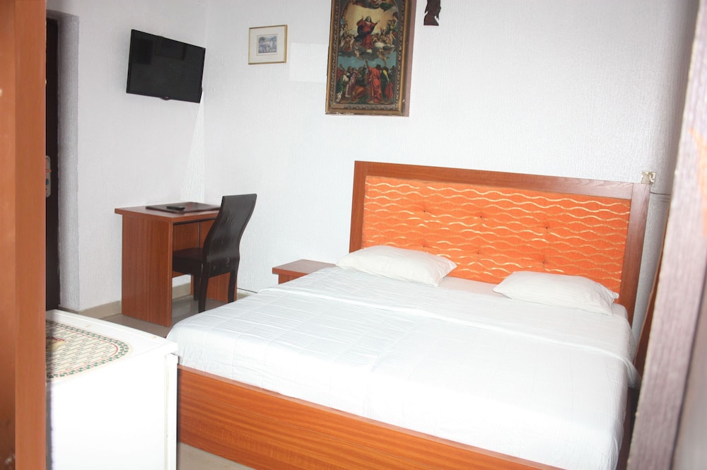 Jcb Hotel And Hall - last minute hotel in Lagos