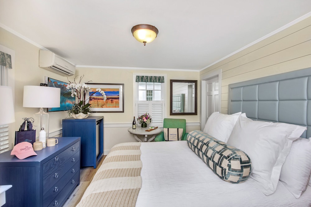 The Harborside Inn - photo 22