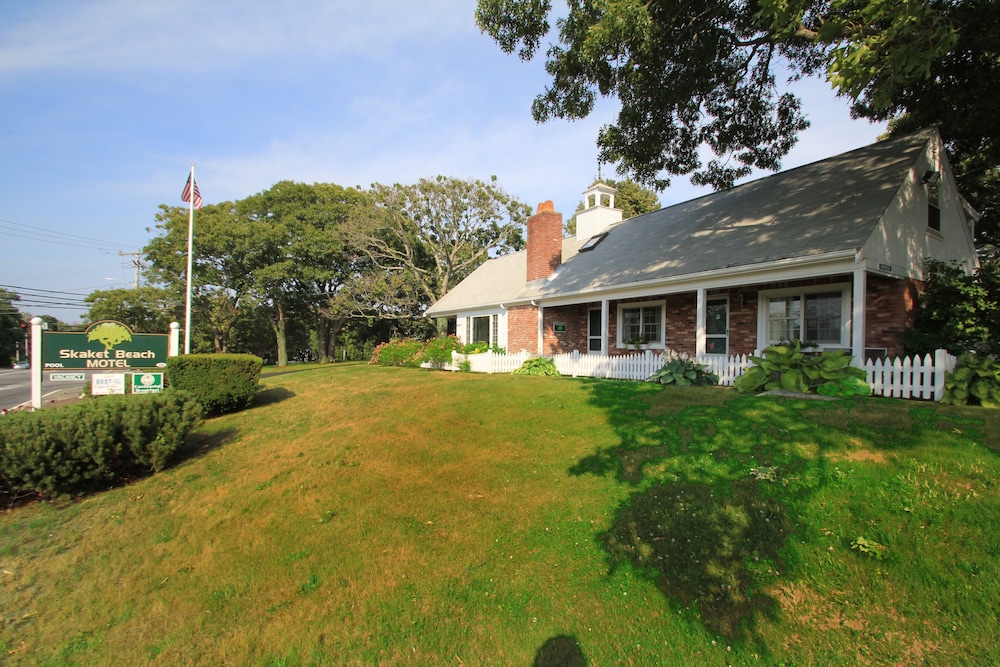 Skaket Beach Motel - photo 24
