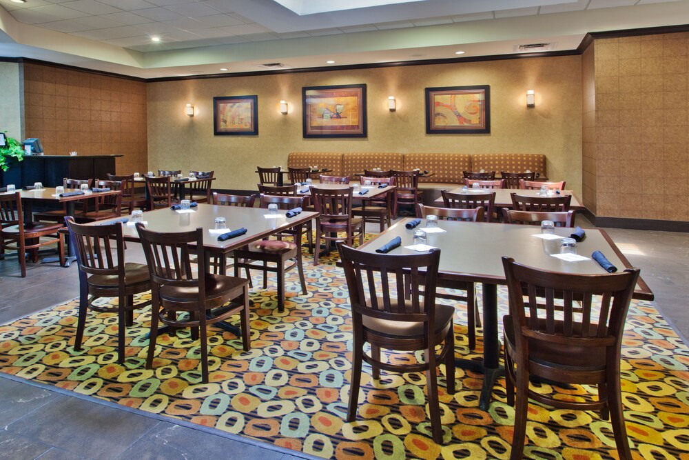 Delta Hotels by Marriott Columbia Northeast - photo 27
