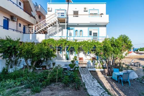 Dimitras Luxus House — 4-Star Luxury Hotel in Archangelos, Greece