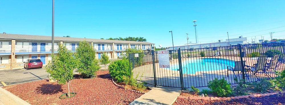 Shiloh Inn - photo 24