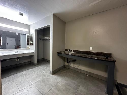 Sunpark Inn & Suites - photo 21