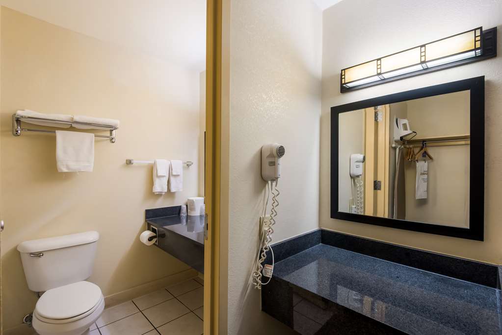 Best Western Prairie Inn & Conference Center - photo 23