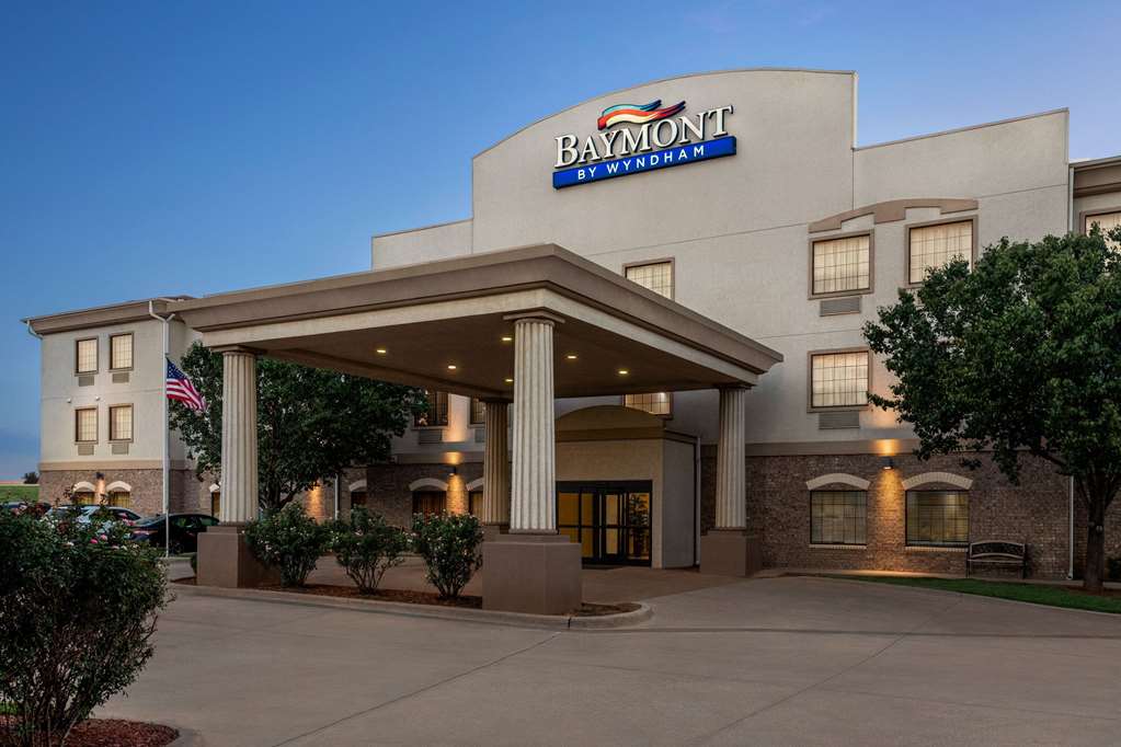 Baymont by Wyndham Wichita Falls - photo 2
