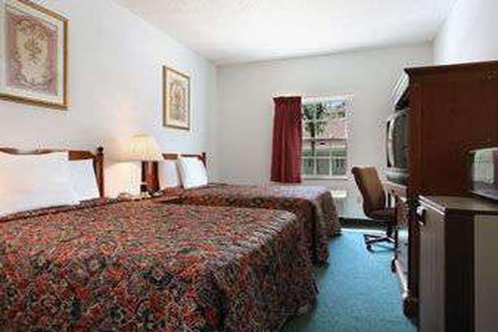 Travelodge By Wyndham Waukegan Gurnee - photo 12