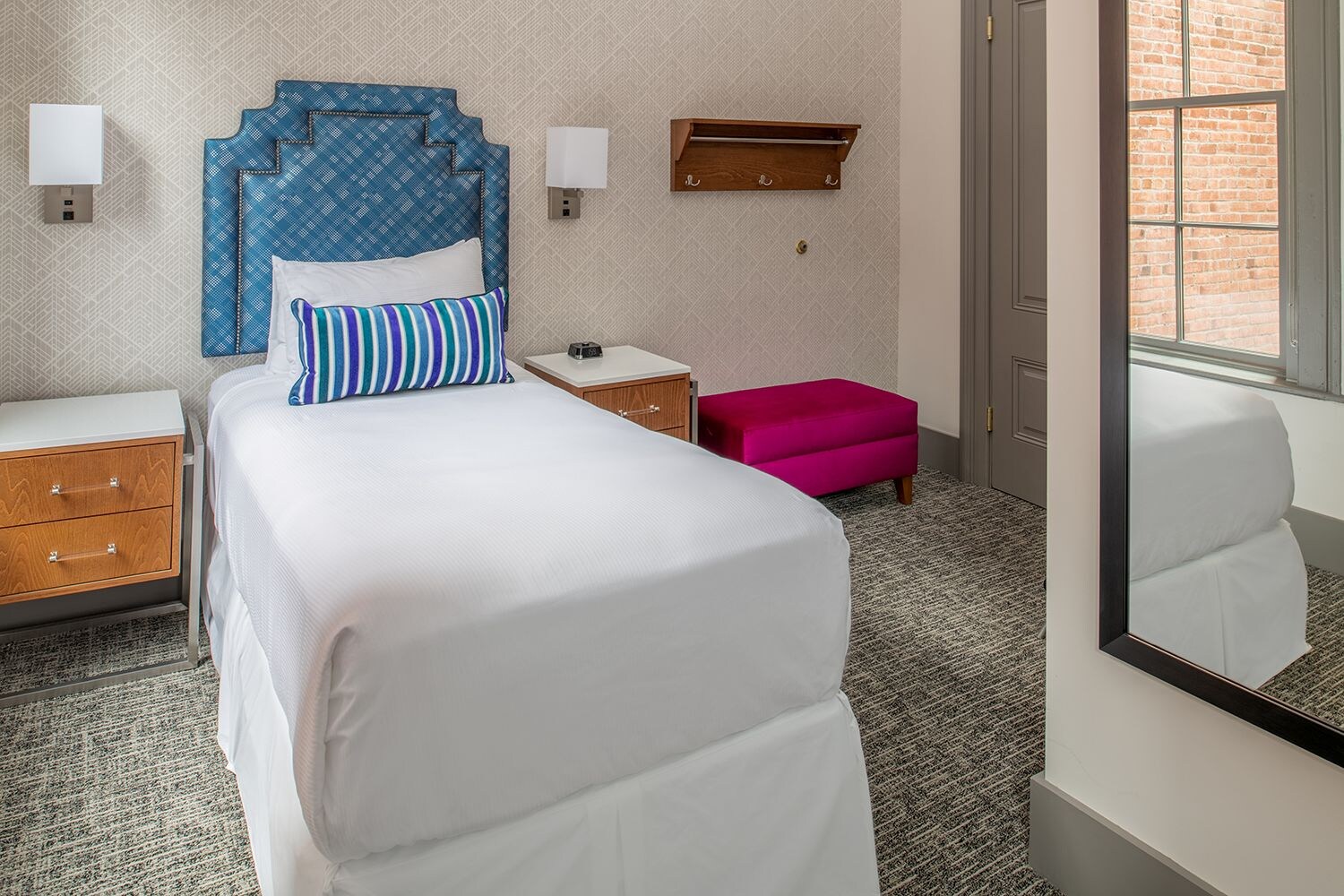 Harlow Hotel - photo 3
