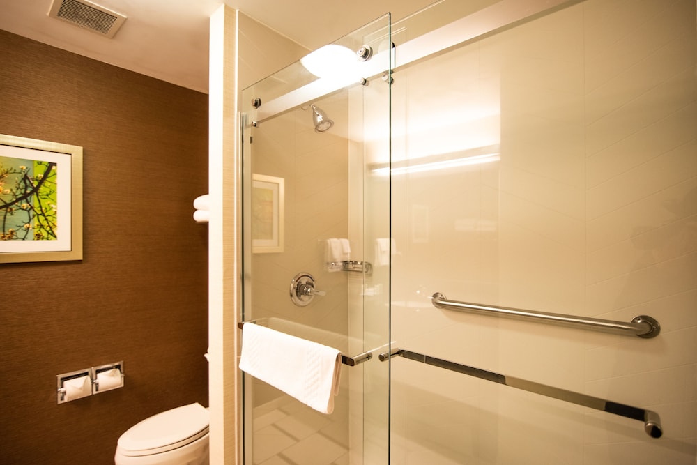Fairfield Inn & Suites by Marriott Cleveland Avon - photo 17