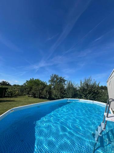 Kuca sa bazenom Oazis in Pecinci, Serbia