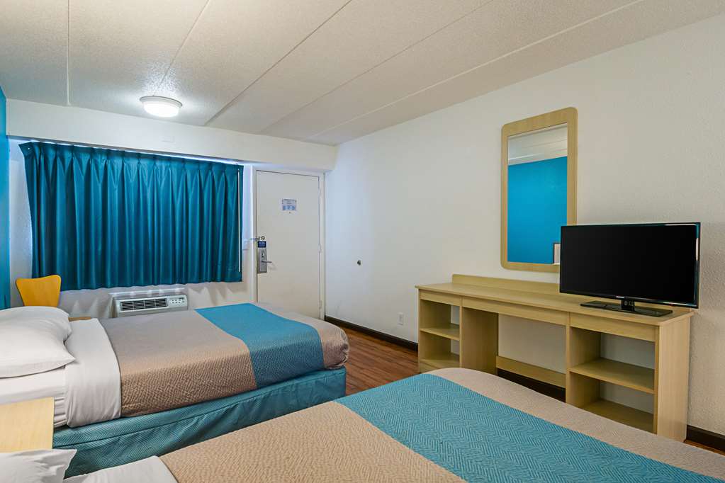 Motel 6 Knoxville TN North - photo 4