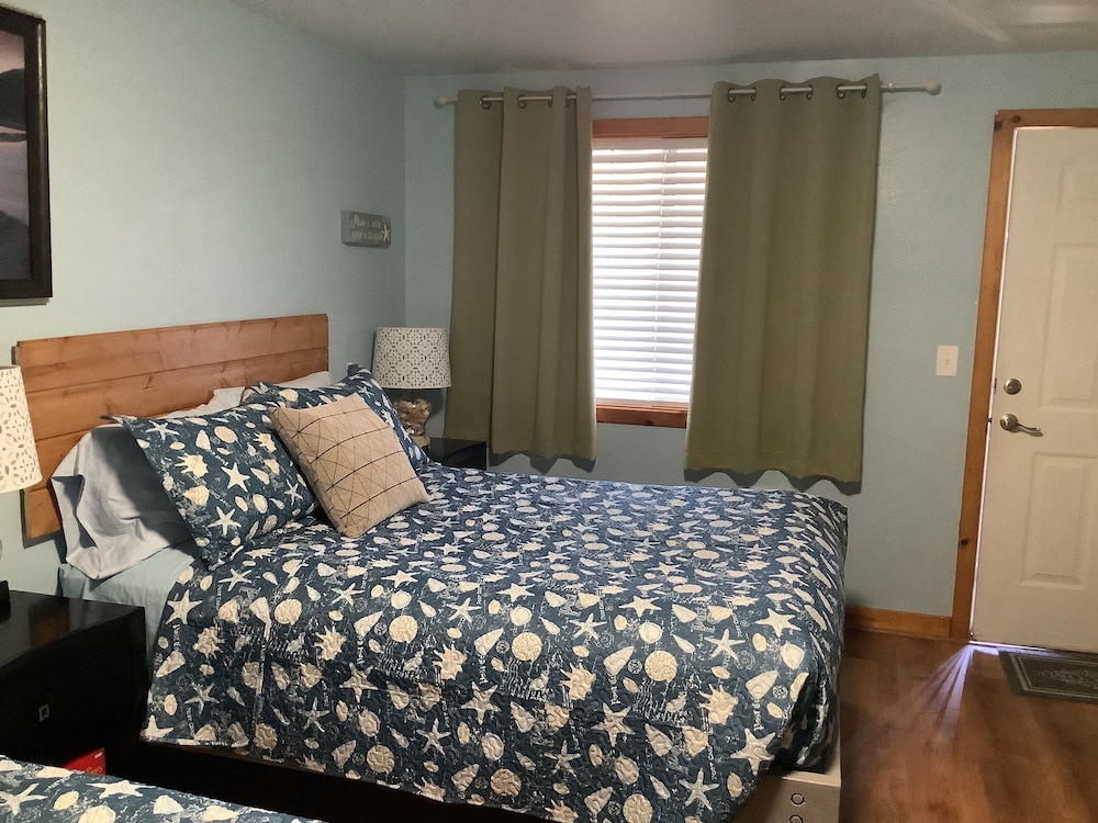 South Jetty Inn - photo 21