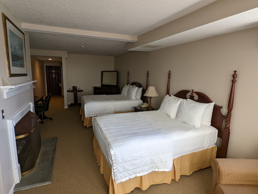 The Lucerne Inn - photo 20