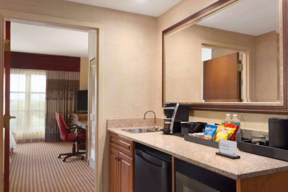 Embassy Suites Northwest Arkansas Hotel Spa & Convention - photo 27