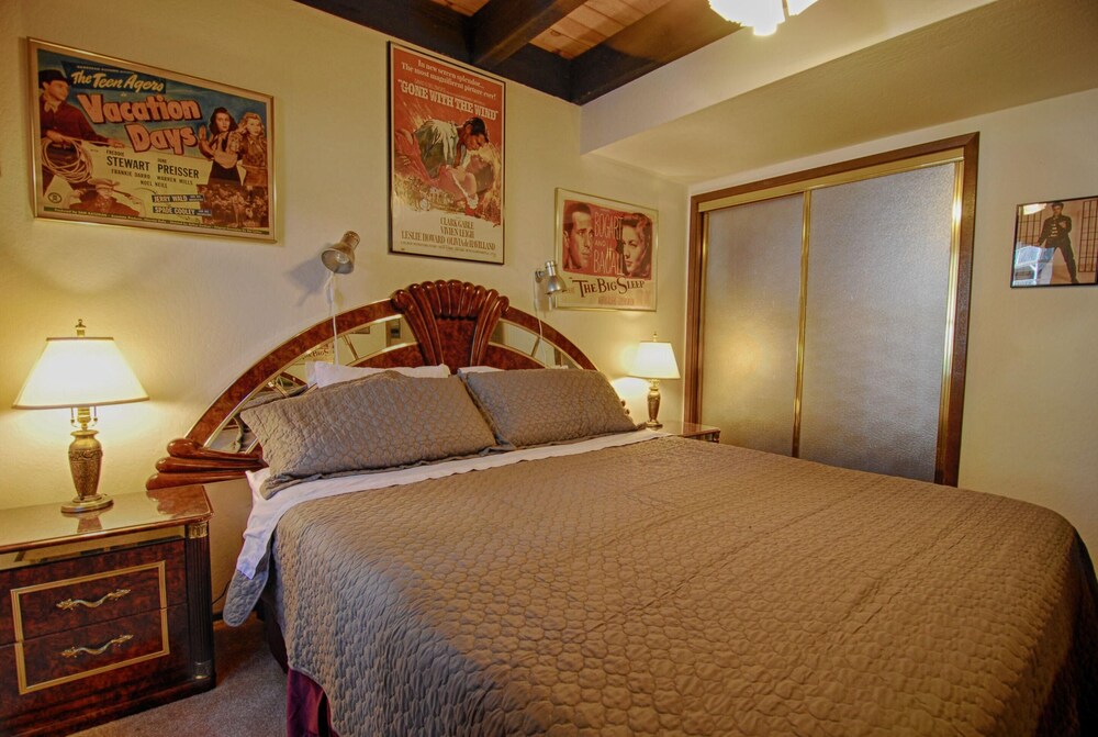 Vidor Village - photo 3