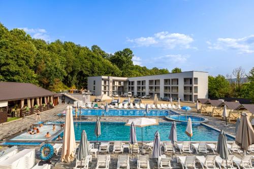 Oasis Hotel New 2025 in Solotvyno, Ukraine