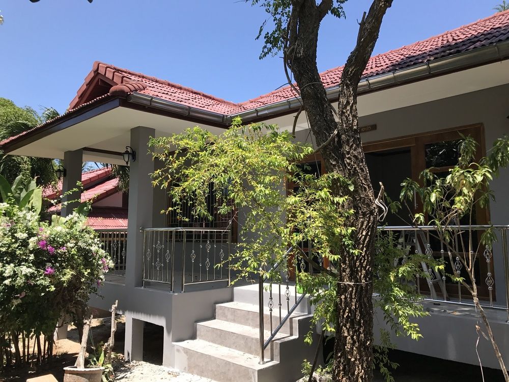 Suksom Resort - carbon neutral hotel in Koh Samui