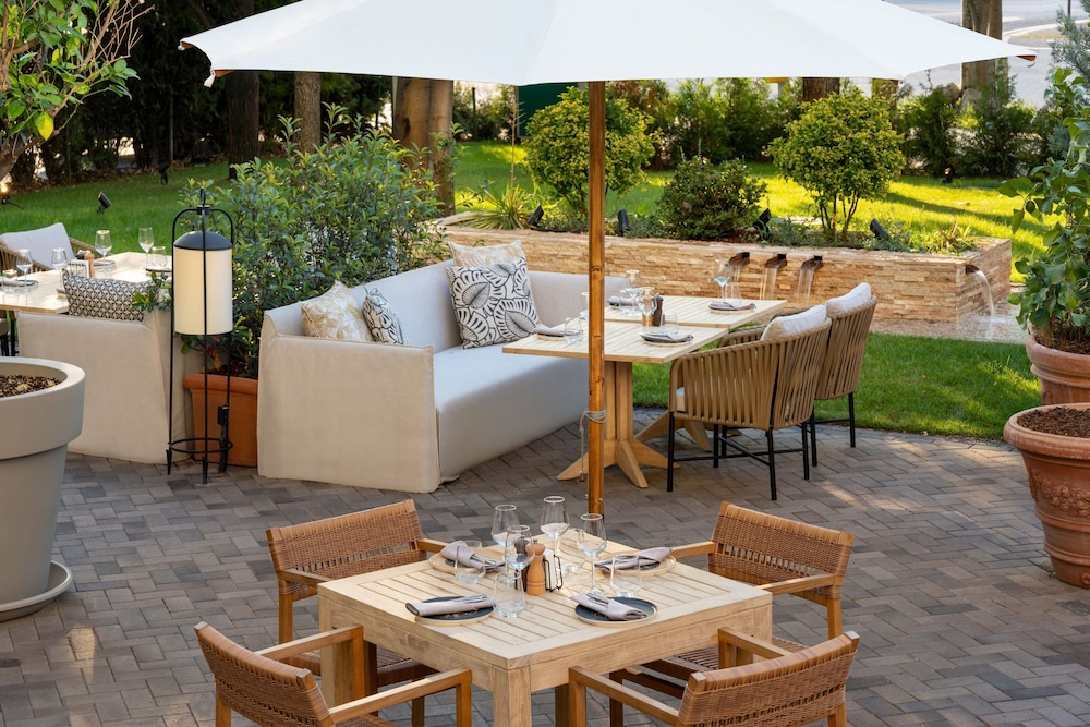 מזון ומשקאות