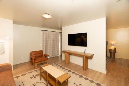 Murrieta Hot Springs Resort - photo 20