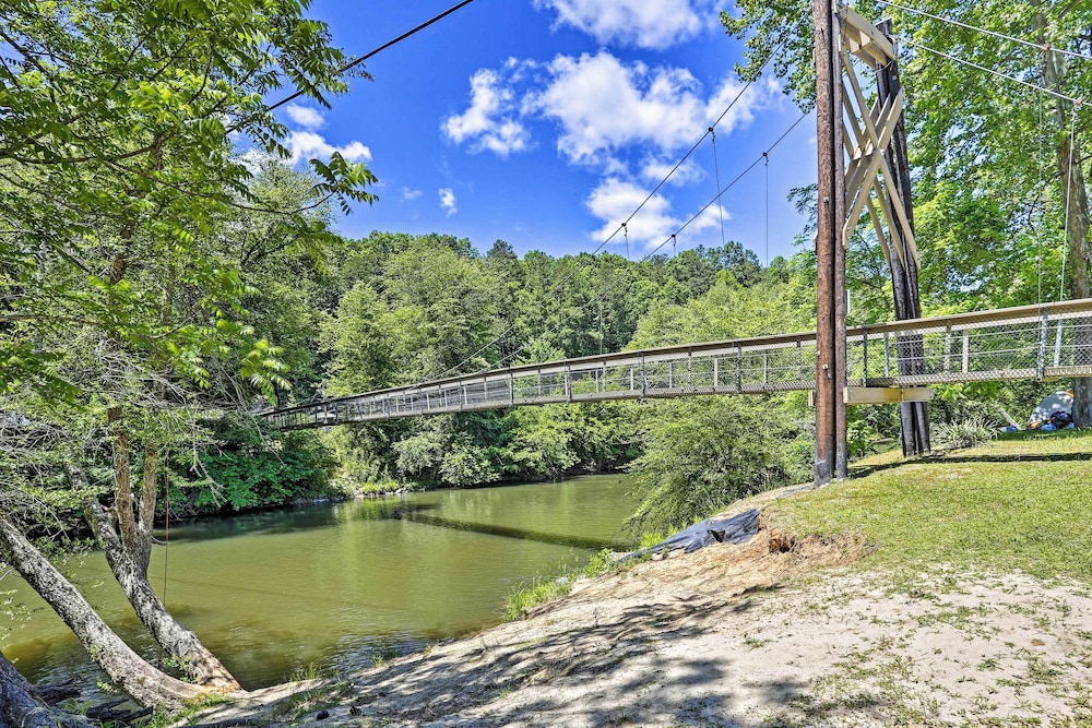 Peaceful Ellijay Cabin: Pool Access & Resort Perks - photo 28