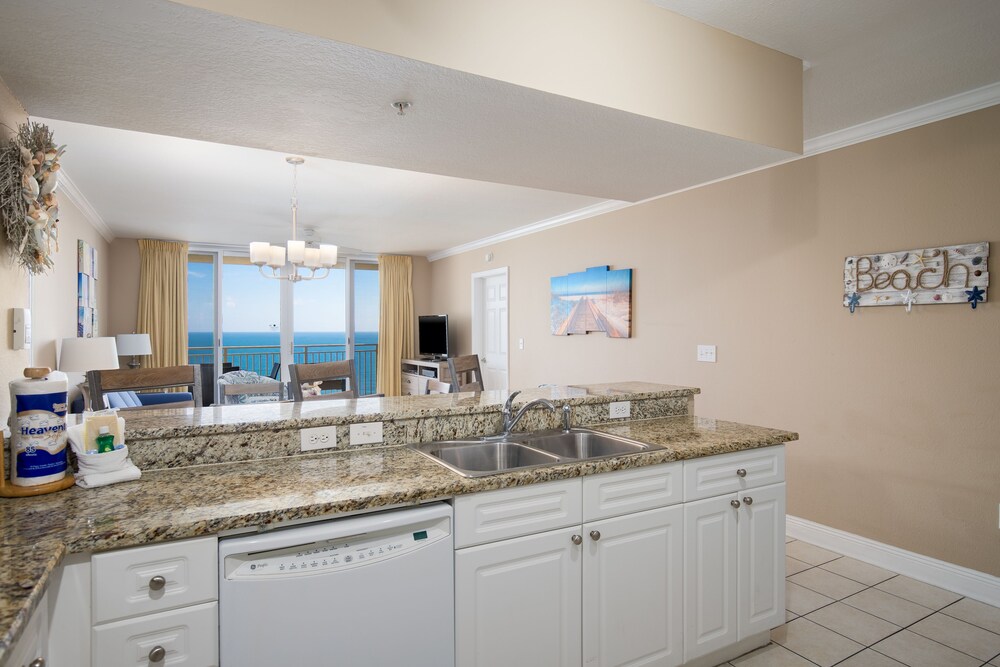 Emerald Beach Resort 1430 Two Bedroom Condo - photo 14