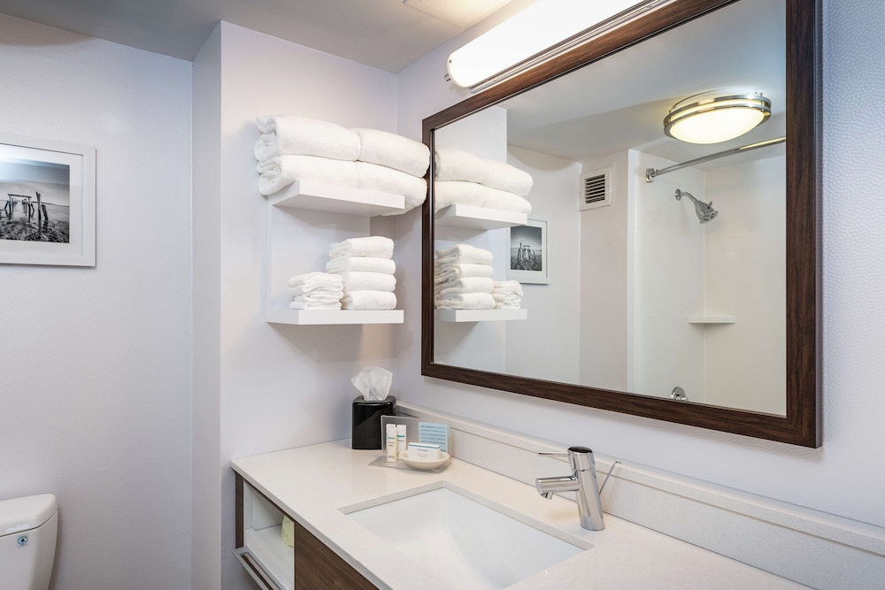 Hampton Inn Fall River Westport - photo 30