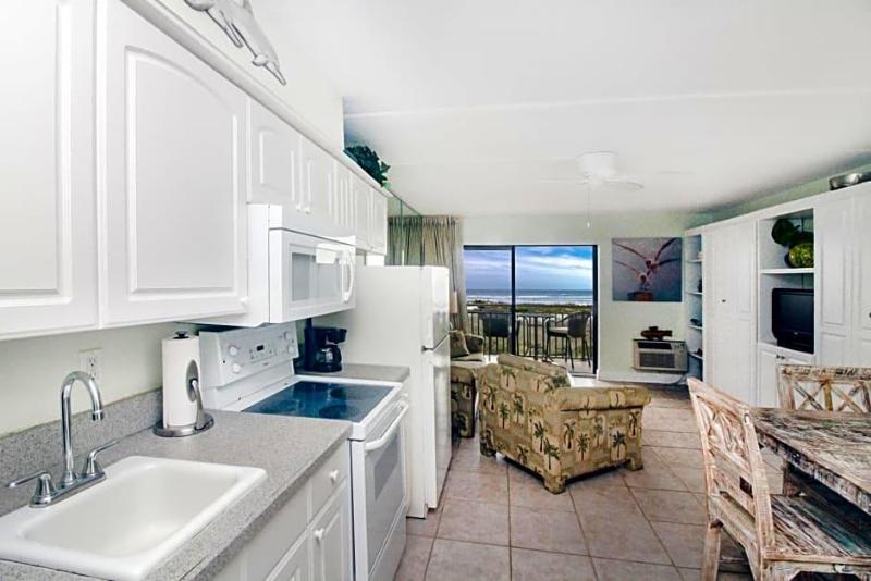 Beacher's Lodge Oceanfront Suites - photo 13