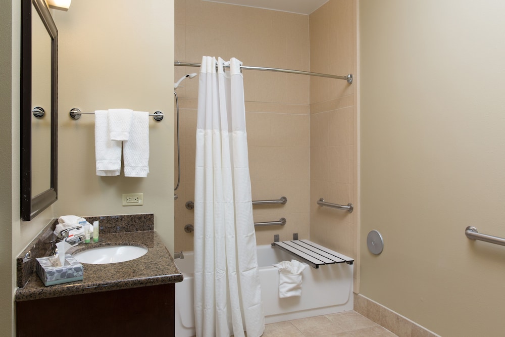 Staybridge Suites Toledo Maumee by IHG - photo 18