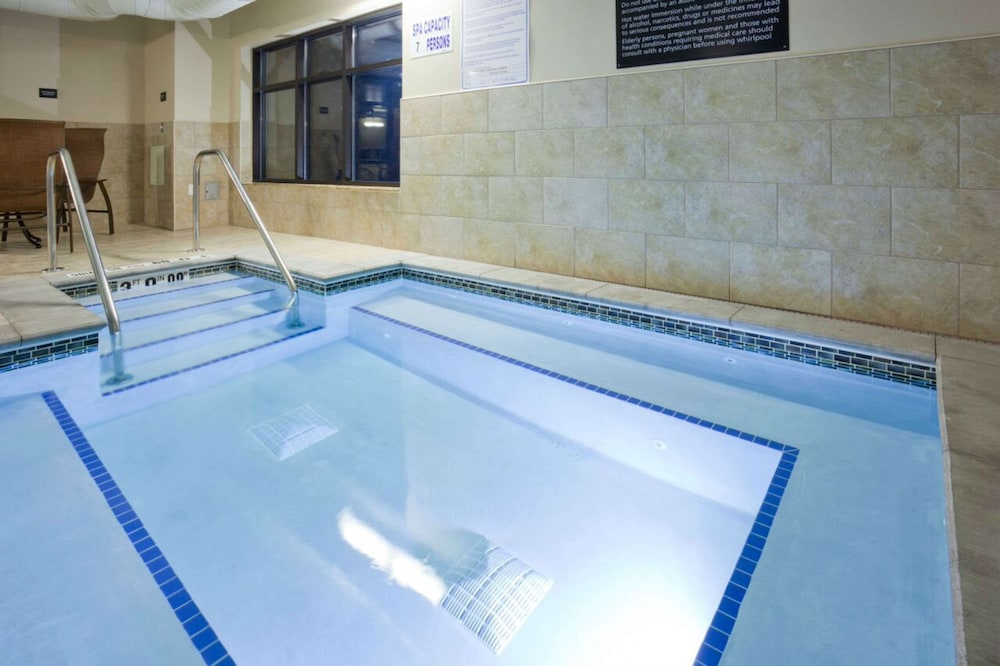 Hampton Inn & Suites Minneapolis West Minnetonka - photo 21