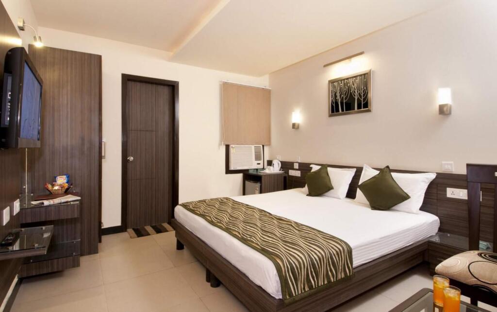 Hotel Shree Residency - last minute hotel in Agra
