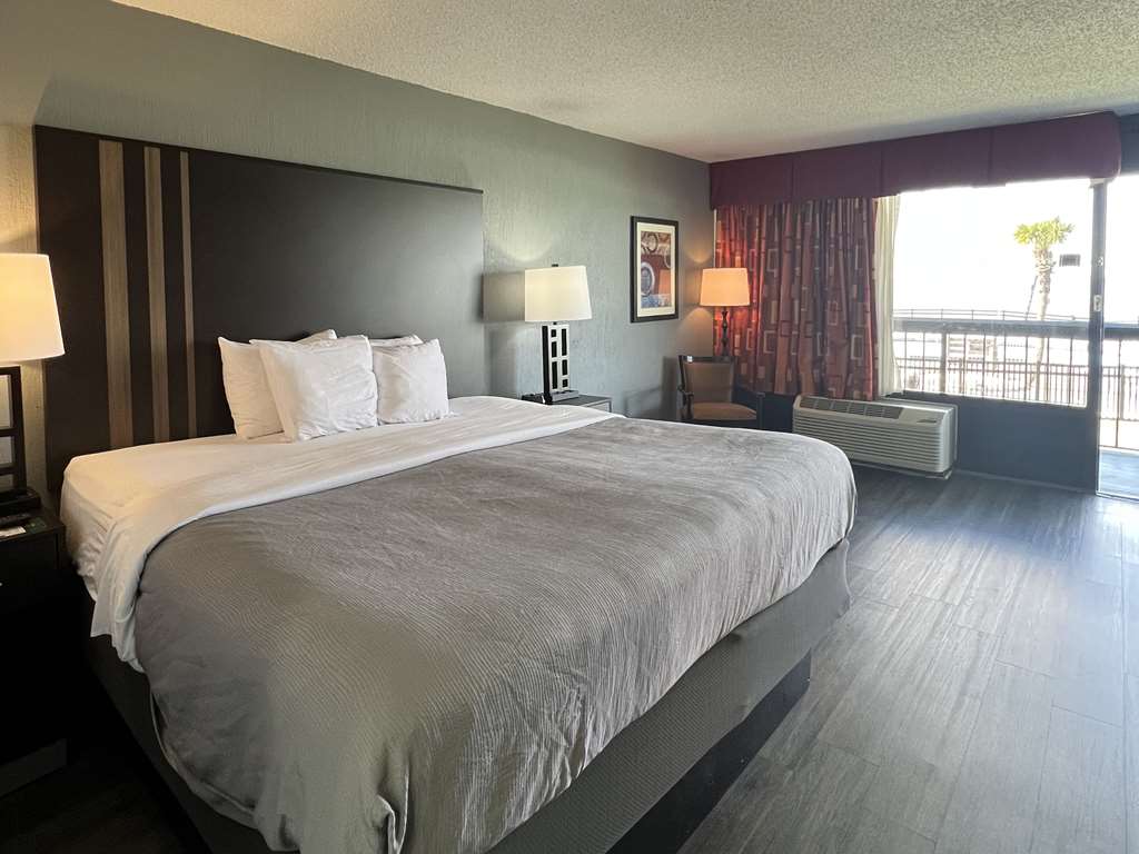 Quality Inn & Suites Gulf Breeze Bayside near Pensacola Beach - photo 5