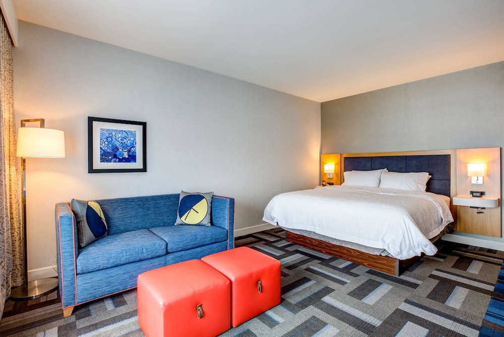 Hampton Inn & Suites Boston Waltham - photo 7