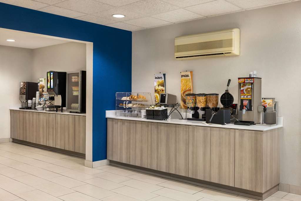 Microtel Inn & Suites by Wyndham New Ulm - photo 30