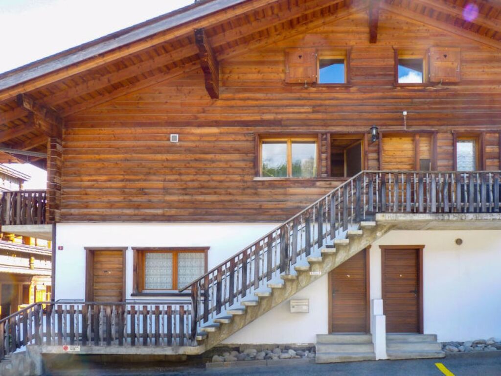 Apartment Morthey 3 by Interhome — 4-Star Luxury Hotel in Leytron, Switzerland