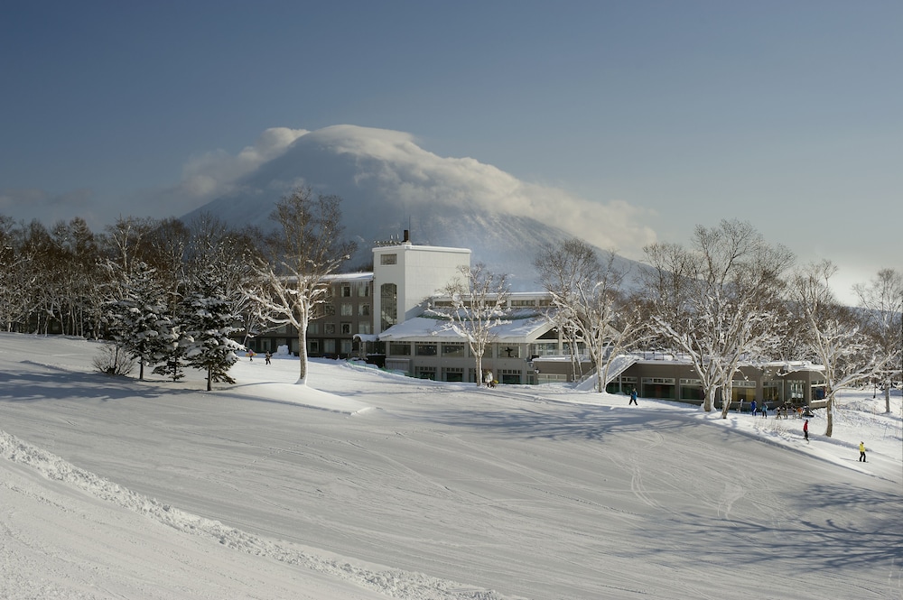 The Green Leaf Niseko Village Tapestry Collection by Hilton — hotel in Niseko Town