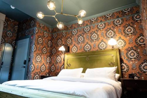 The Gas Lamp Hotel 1BR Latimer - photo 3