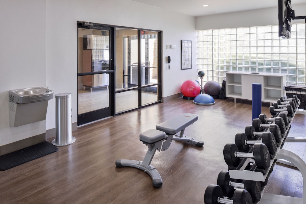 Holiday Inn Express Burlington by IHG - photo 36