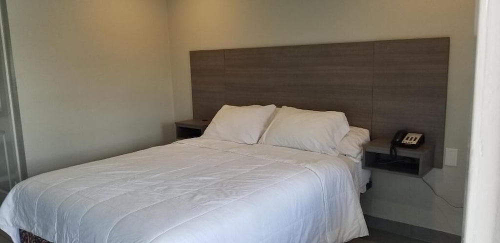 Maxim Iii Motel - featured photo