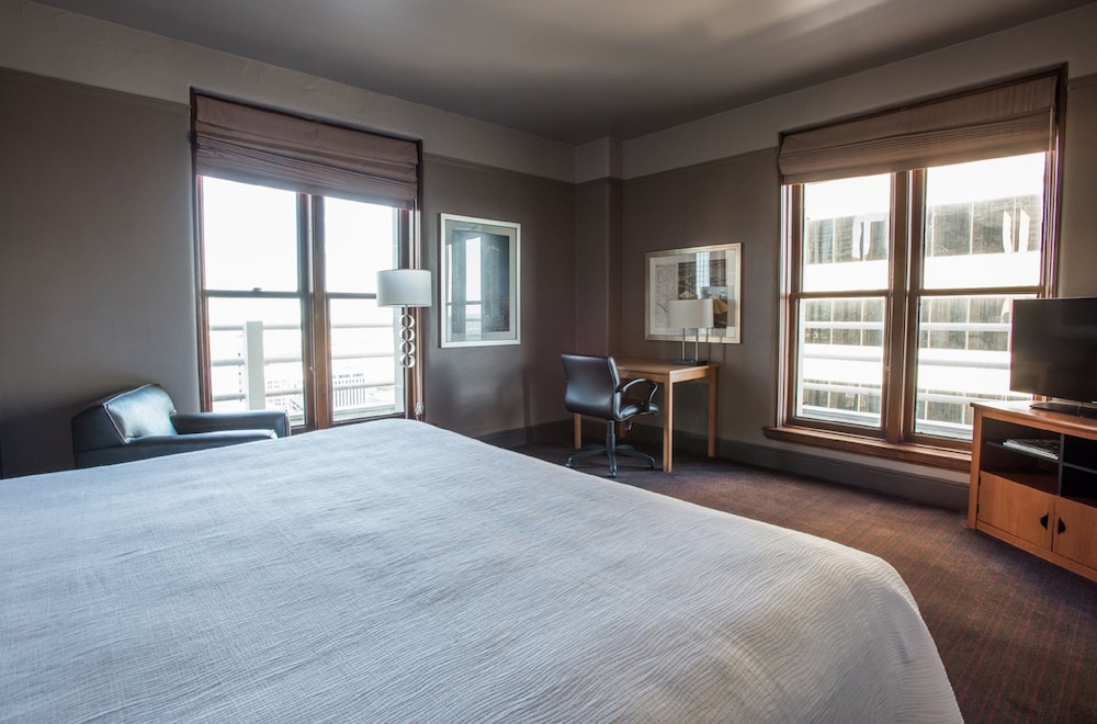 Magnolia Hotel Dallas Downtown - photo 19