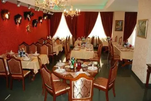 Cottage Resort Spas Kamenka — hotel in Kamenka