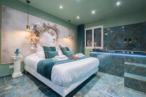 Le Musée D Aphrodite Jacuzzi