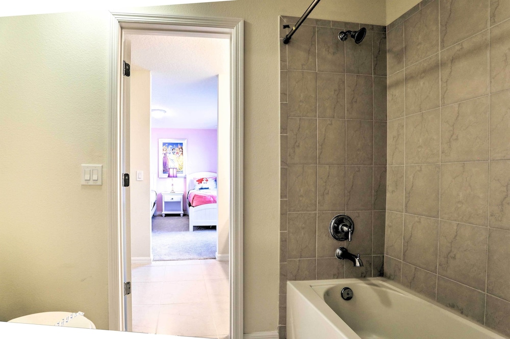 New Upscale 8BR Kissimmee Retreat with Private Pool Spa & Resort Amenities 7 Mi to Disney - photo 52