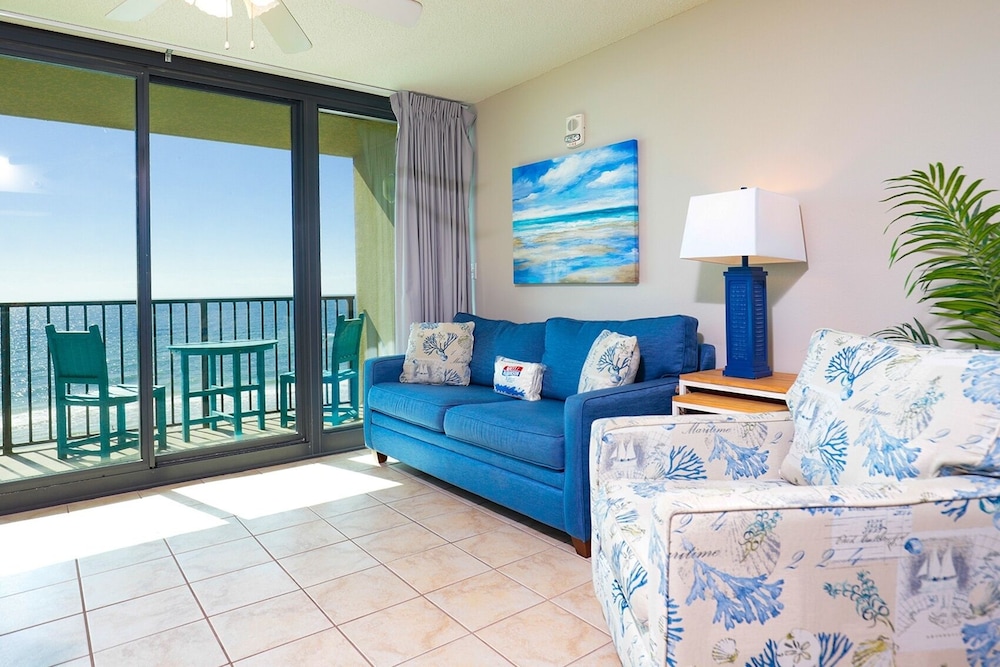Phoenix All Suites West Hotel 402 1 Bedroom Condo by Redawning - featured photo